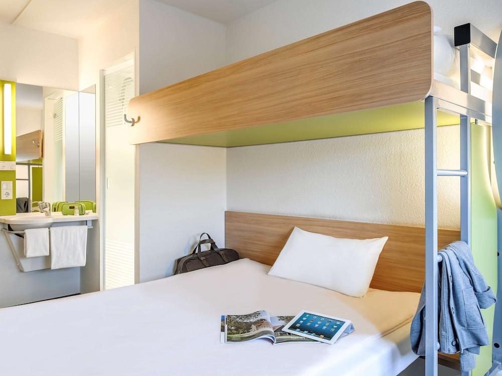 Ibis Birmingham Airport Terminal Building - Nec Hotel Bickenhill Exterior photo