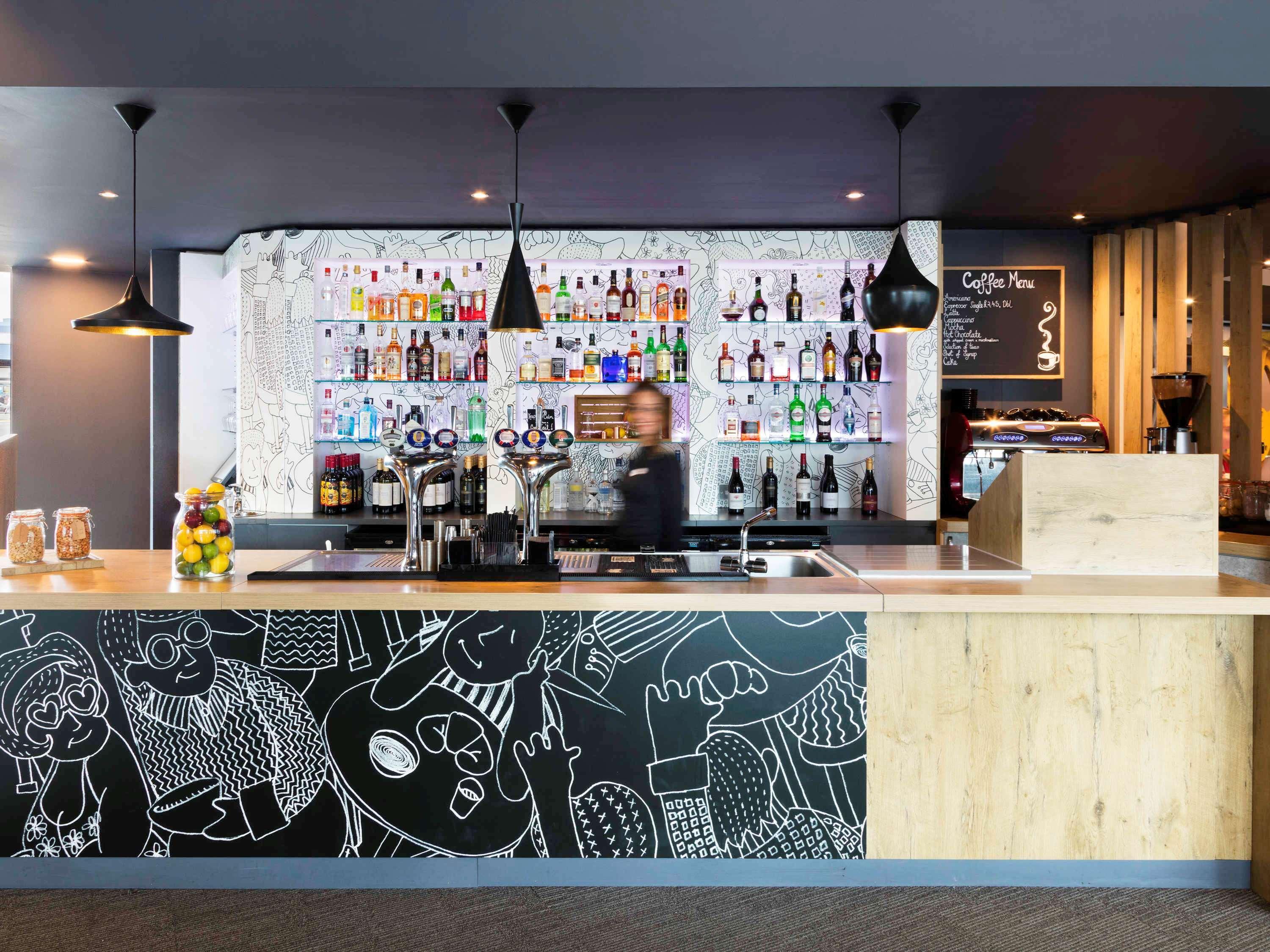 Ibis Birmingham Airport Terminal Building - Nec Hotel Bickenhill Exterior photo
