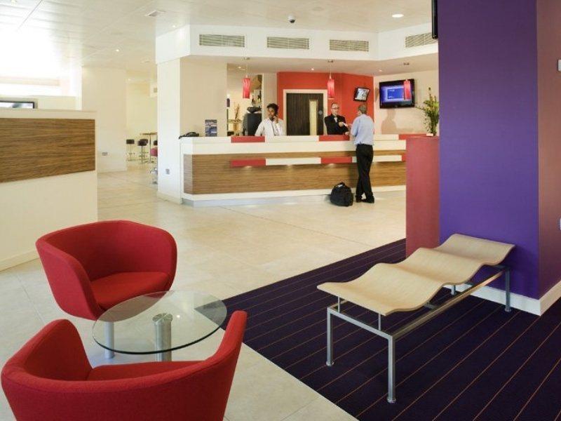 Ibis Birmingham Airport Terminal Building - Nec Hotel Bickenhill Exterior photo