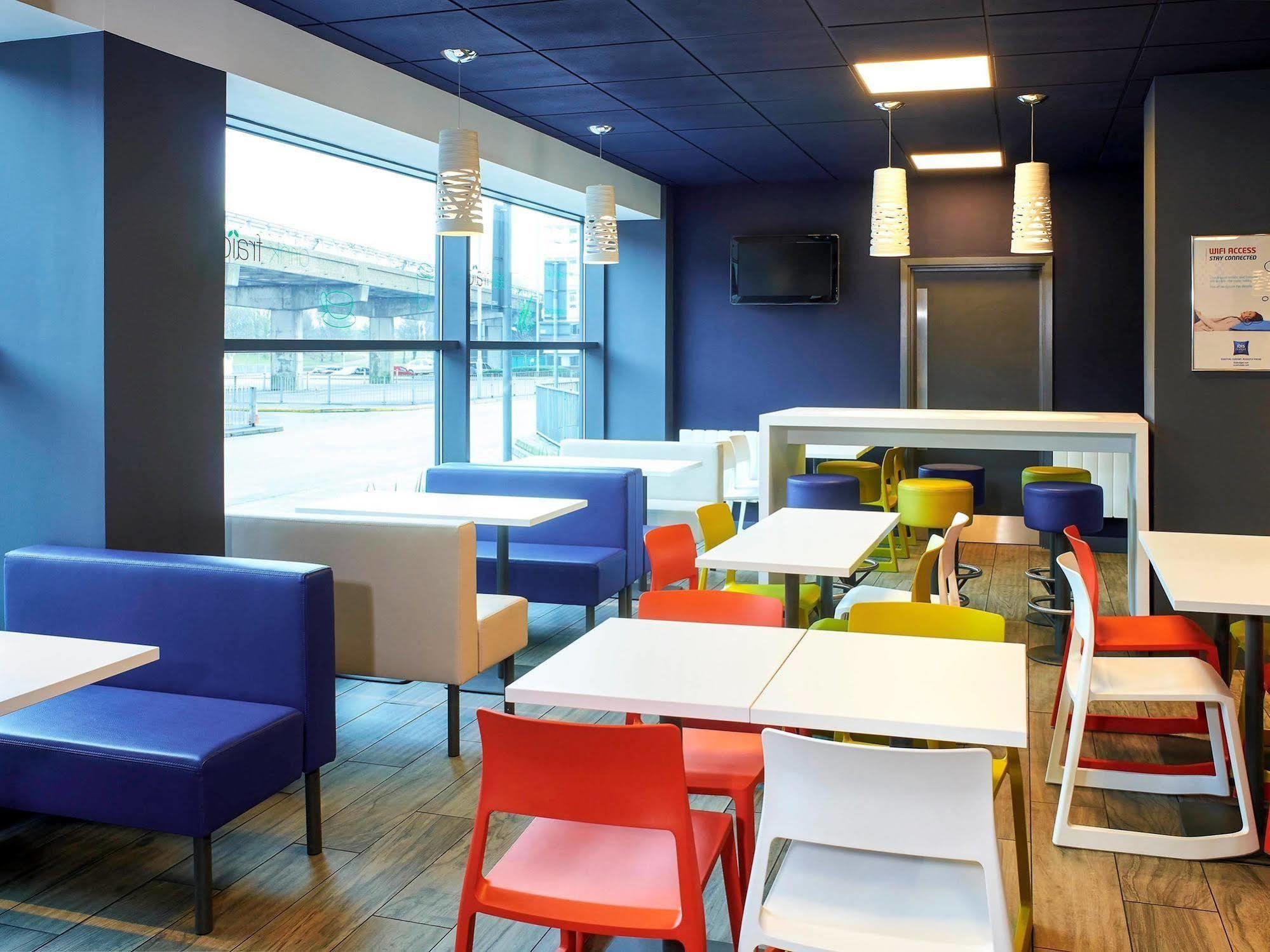 Ibis Birmingham Airport Terminal Building - Nec Hotel Bickenhill Exterior photo