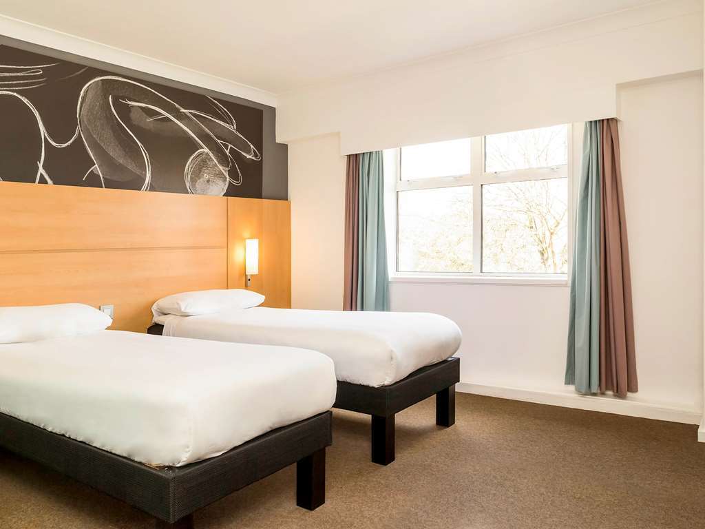 Ibis Birmingham Airport Terminal Building - Nec Hotel Bickenhill Room photo